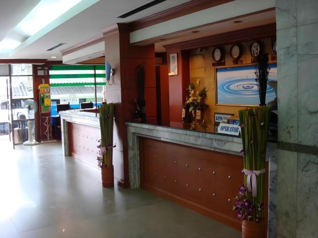 Thai Hotel Krabi town Екстериор снимка